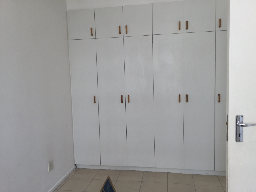 2 Bedroom Property for Sale in Summerstrand Eastern Cape